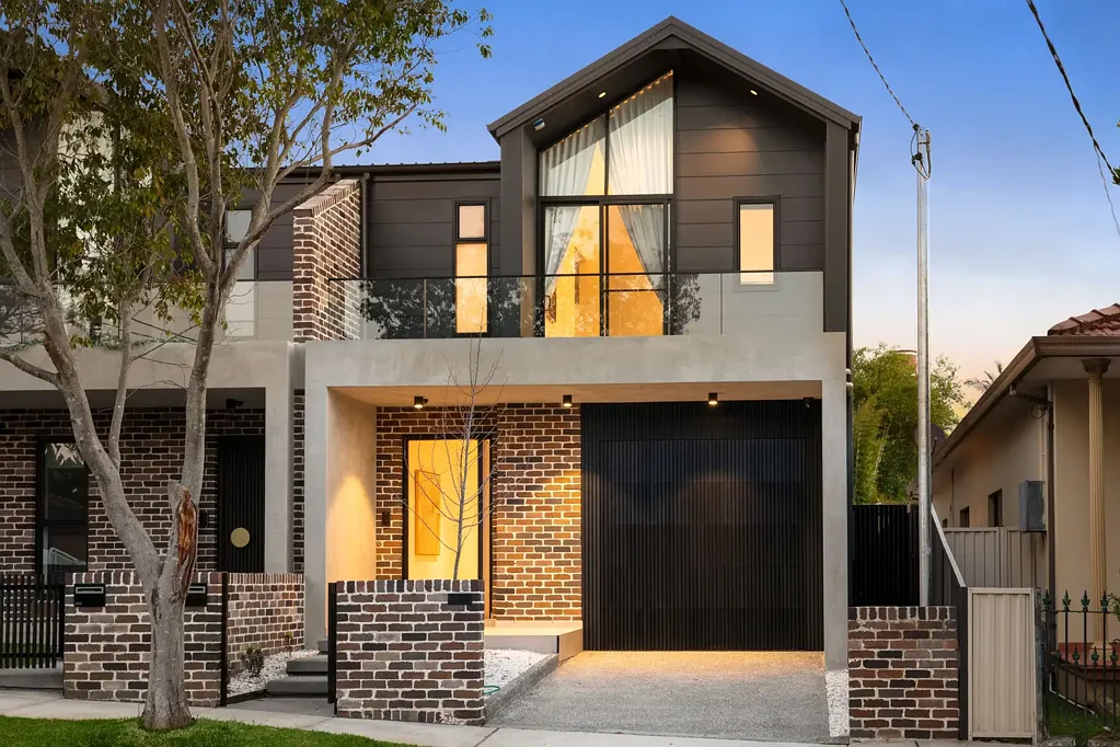 Marrickville 4 Slaapkamer Brand new luxury duplex in a prized Marrickville pocket