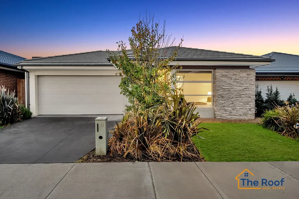 13 Nuttall Street, Mambourin, VIC 3024