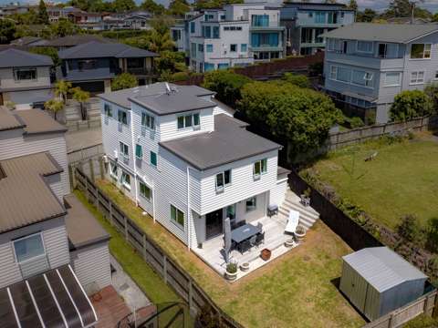 Saint Johns 4房  Priced to sell - FREEHOLD expansive family home!!