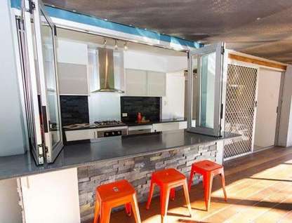 17 Coombabah Road, Runaway Bay, QLD 4216, 3 Bedrooms, 2 Bathrooms, House