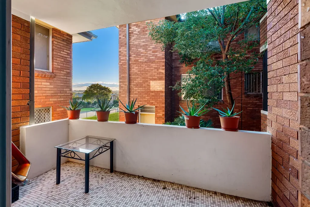 4/102 Dumaresq Street, Campbelltown, NSW 2560