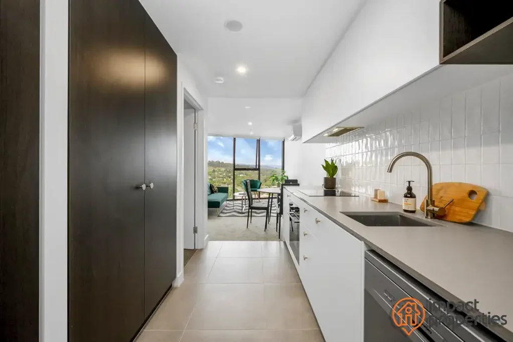1704/2 Furzer Street, Phillip, ACT 2606