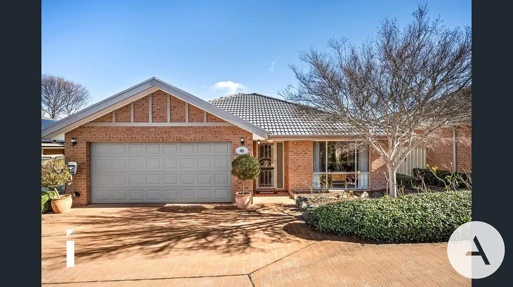 Modern 3-Bedroom Townhouse in Monash - Quiet & Convenient Location