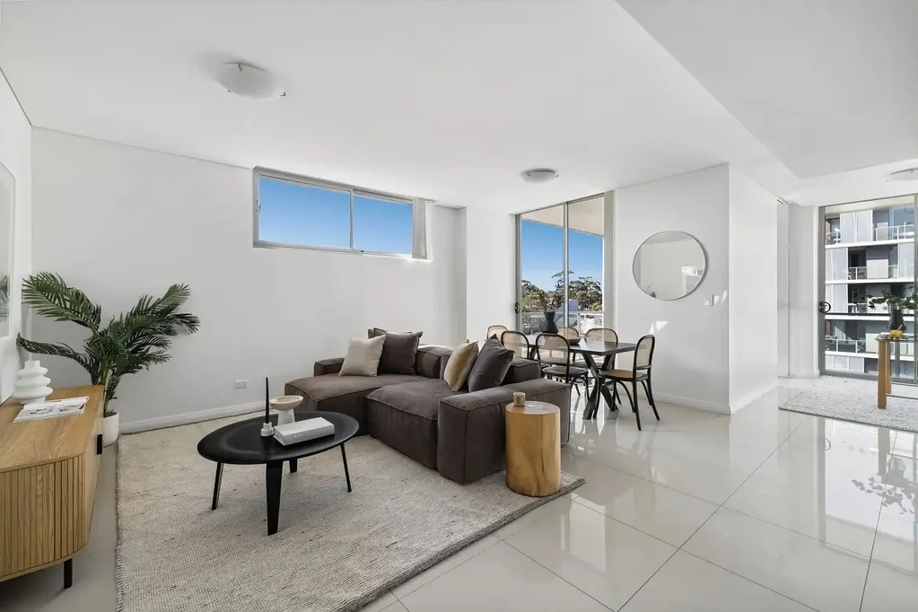 Contemporary Parkside Apartment With North-East Terrace & Bonus Study
