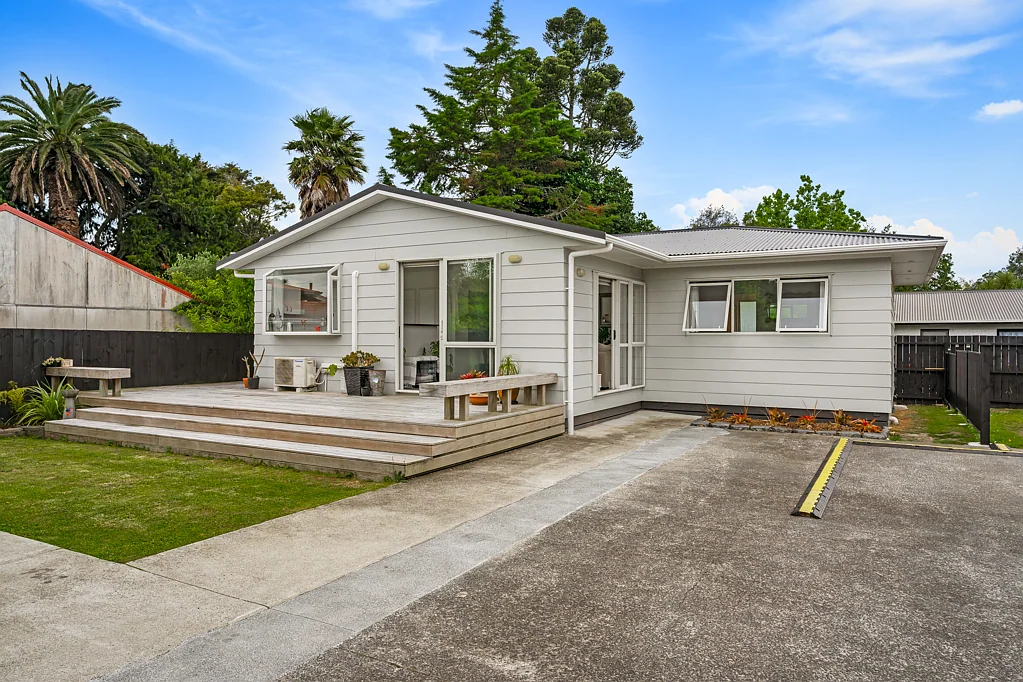 Glen Eden 3Kwarto Convenient, Easy-Care Living