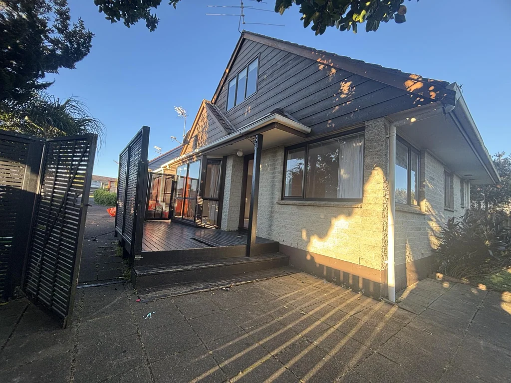 2/56 Cherry Road, Bucklands Beach, Auckland