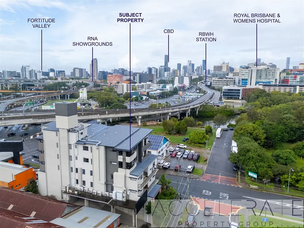 Windsor 2Phòng ngủ Top Floor Living with Park Views in a Boutique Windsor Complex