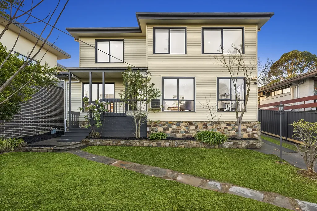 Burwood 6ห้องนอน Exceptional Family Dimensions with Outstanding Flexibility
