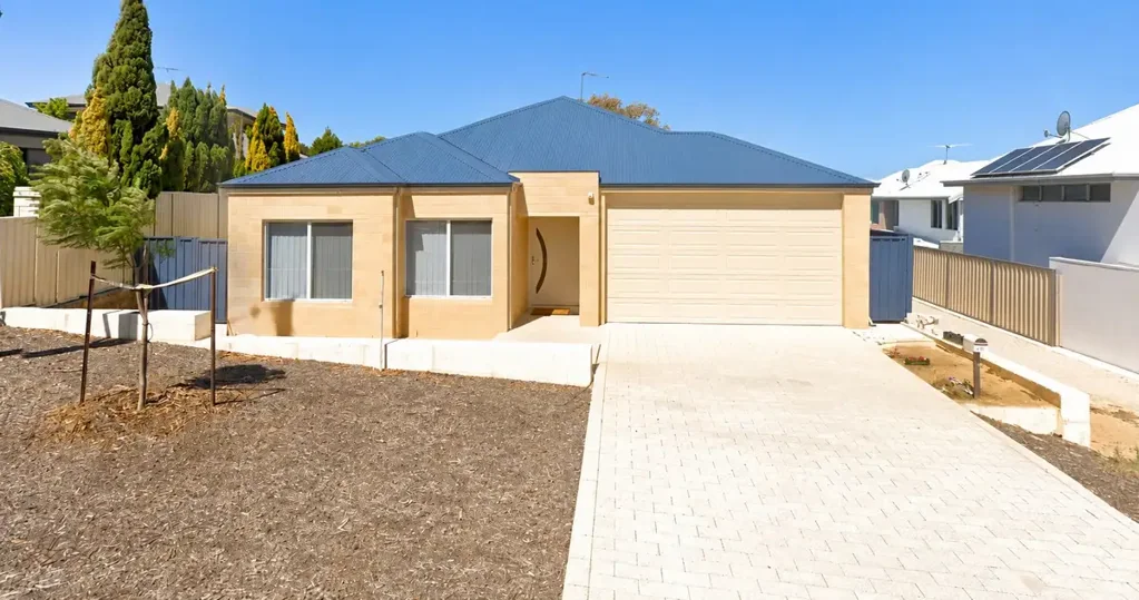 Modern Near-New Family Home in Prime Karrinyup Location