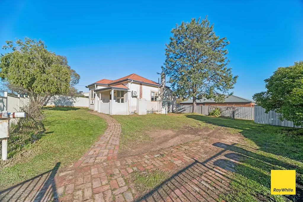 Just Renovated - Family Living in the heart of Kangaroo Flat