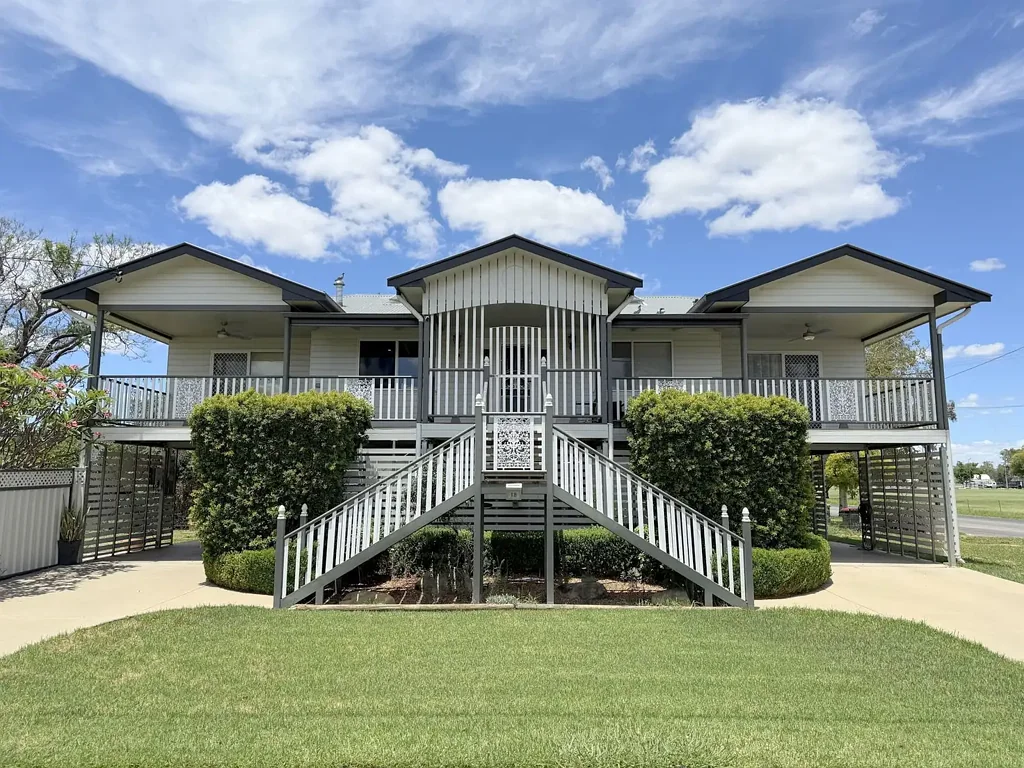Moree 3 Bedroom STEP INSIDE AND BE IMPRESSED