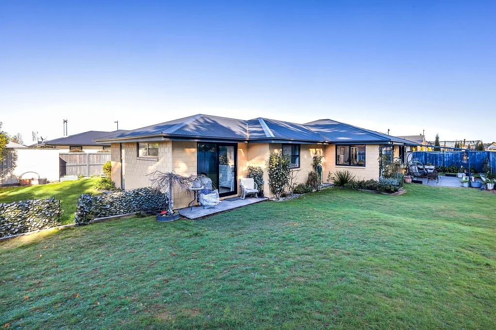 Rolleston 3Kwarto Contemporary Living with Space to Simply Enjoy