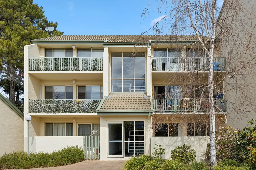 13/4 Antis Street, Phillip, ACT 2606