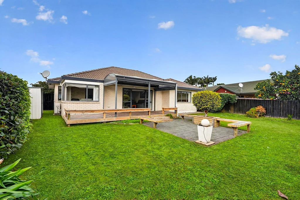 Waiuku 3 Slaapkamer Privacy & space in prime location