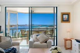 48/22 Montgomery Avenue, Main Beach