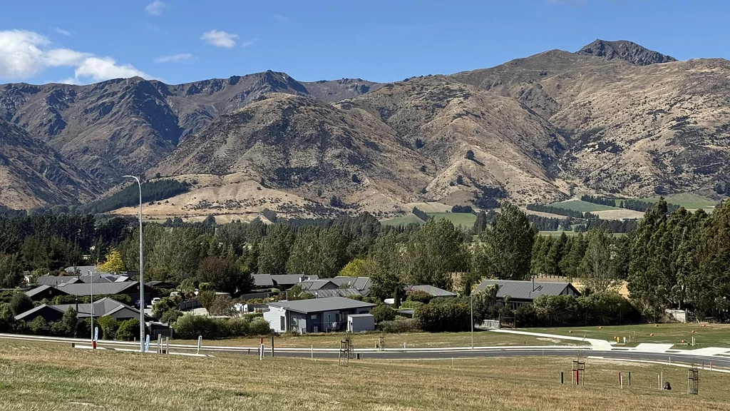 Lake Hawea Your opportunity in Koreke Rise