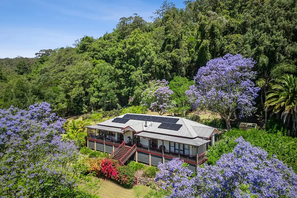 Ourimbah 5Phòng ngủ This tightly-held and much loved property, has changed hands only once in nearly four decades