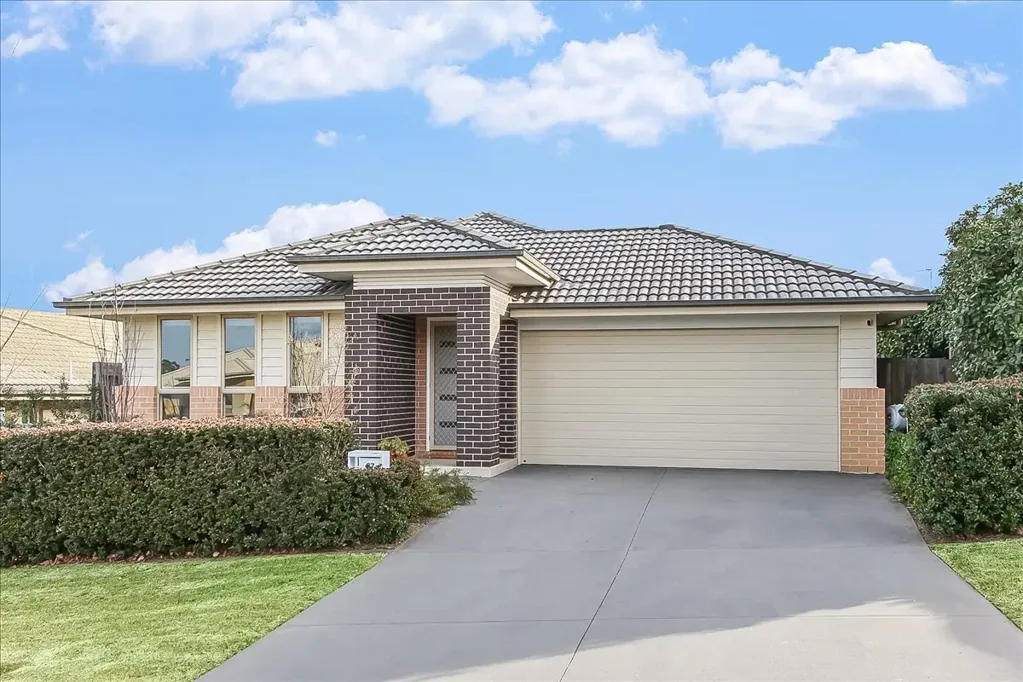 87 Greenfield Crescent, Elderslie, NSW 2570