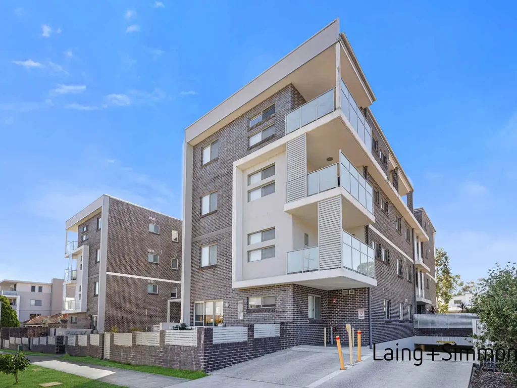 Wentworthville 2Kwarto MODERN & SPACIOUS APARTMENT IN THE HEART OF WENTWORTHVILLE
