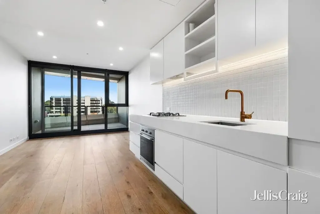 Contemporary Living in the Heart of Glen Waverley