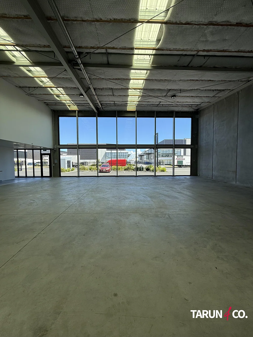 Wiri  Wiri Showroom Warehouse 327sqm Road Front