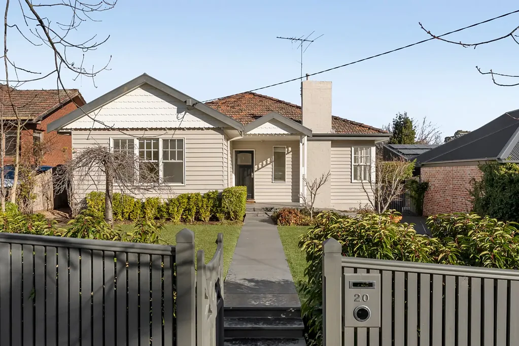 Glen Iris 4 Bedroom Park Facing, Prized Locale, Timeless Charm