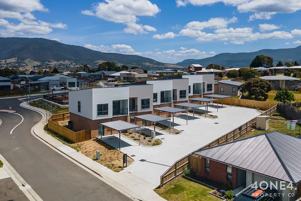 Bridgewater 2ਬੈੱਡਰੂਮ Welcome to your next chapter in comfortable townhouse living!