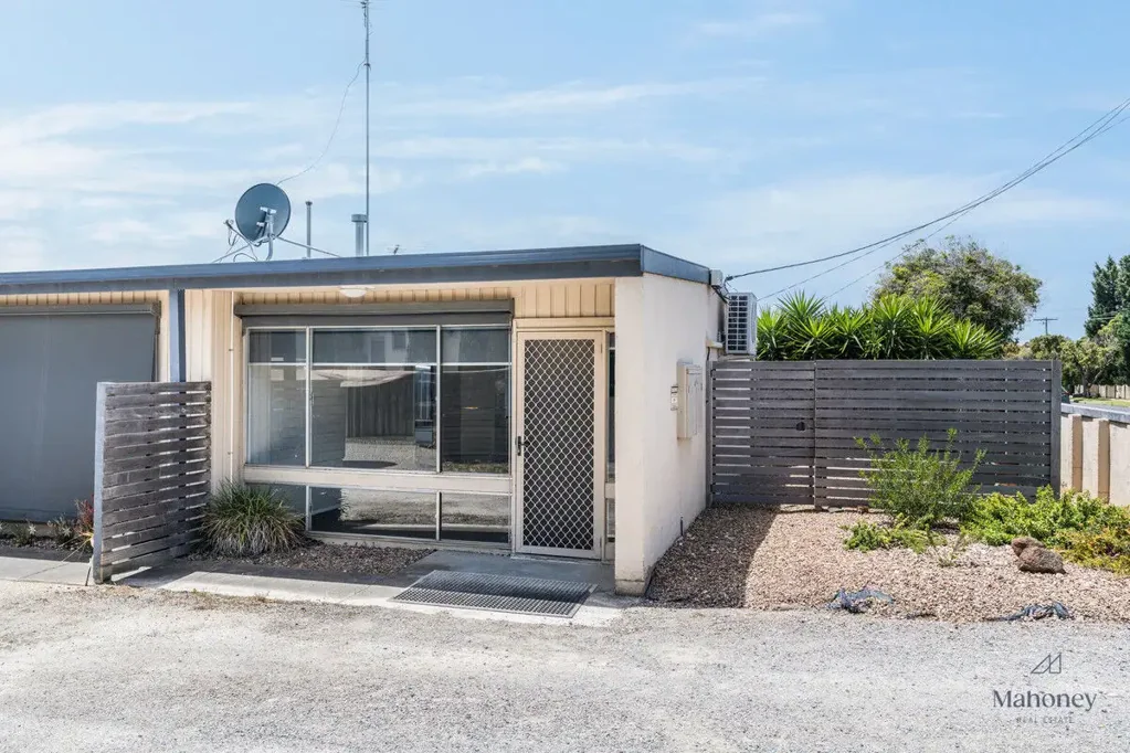 Belmont 1침실 Superbly Positioned Lifestyle or Investment Opportunity