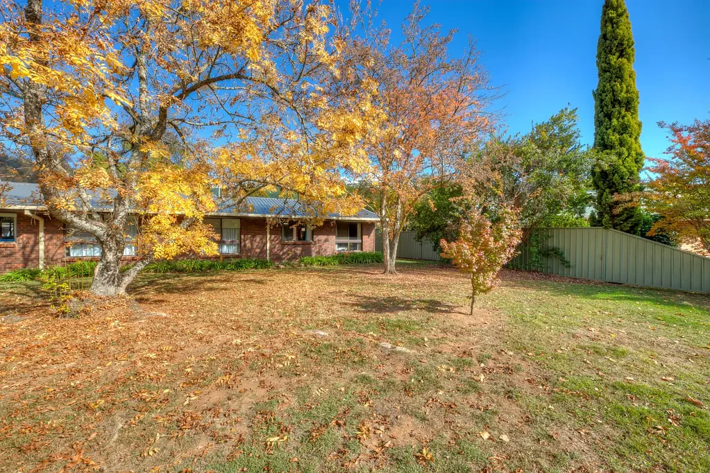Bright 2બેડરૂમ Charming Two Bedroom Unit with Direct Rail Trail Access in Bright