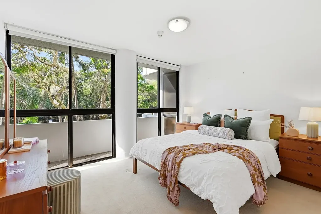 Coffs Harbour 2 Bedroom Renovated Coastal Apartment With Resort-Style Living Opposite The Beach