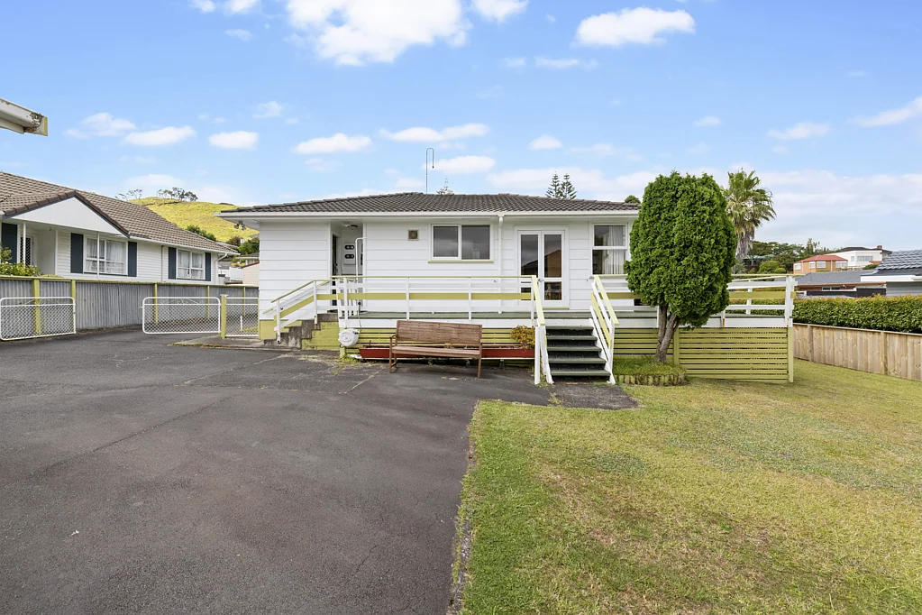 76 Taylor Road, Mangere Bridge, Manukau City, Auckland