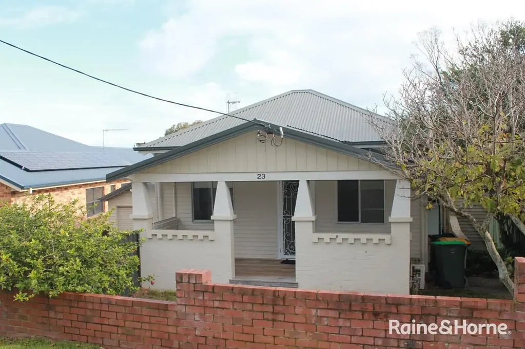 2 Bedroom Home with Study - Water Included in Rent