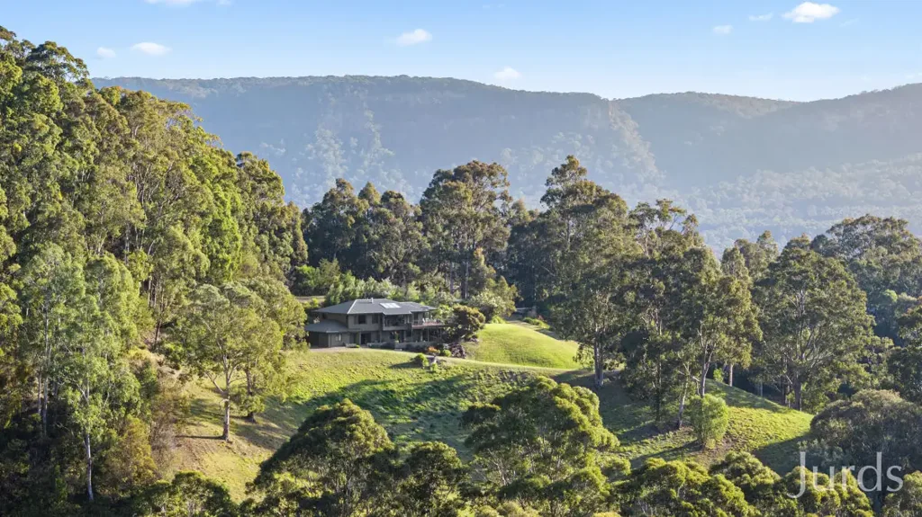 Mount Vincent Expansive by Nature