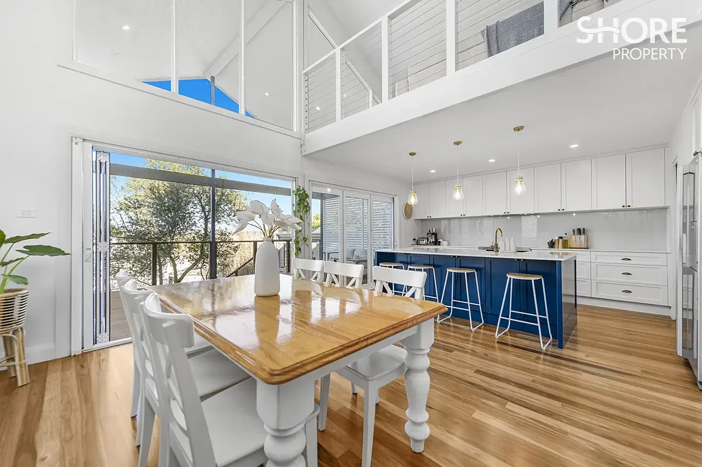 Mayfield 3 Bedroom Elevated Living, Views to Match
