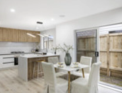 2/37 Central Ave, Papatoetoe, Manukau City, Auckland, 4房, 2浴, 城市屋