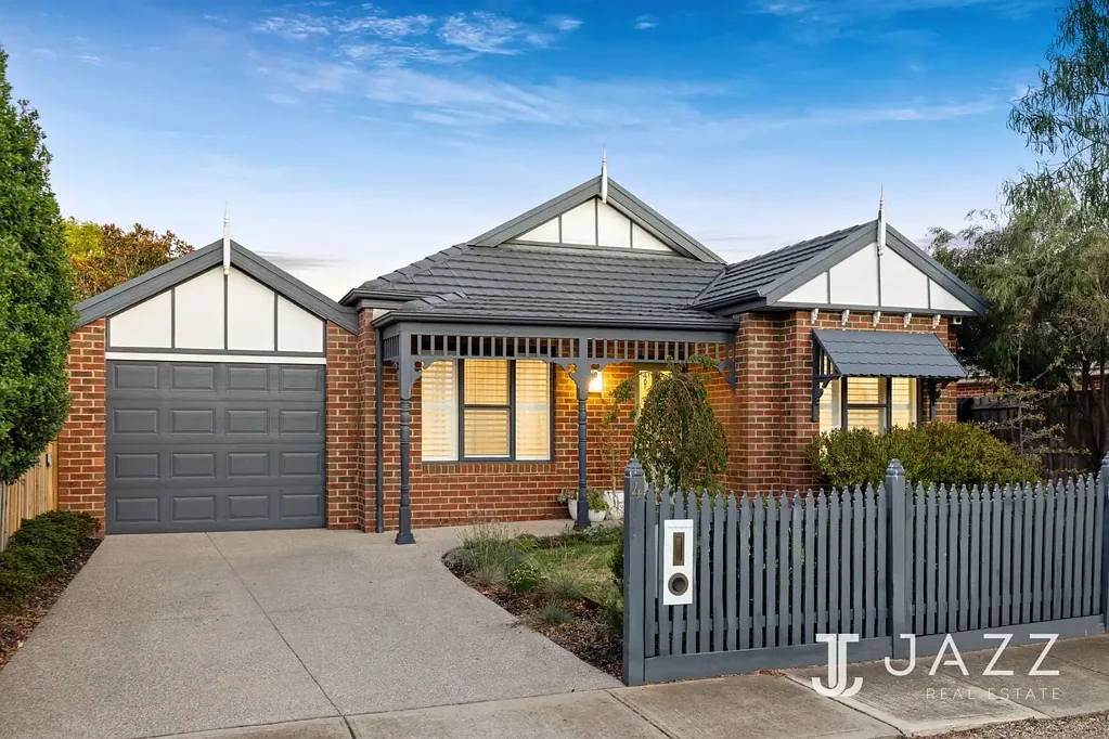 4 Southampton Drive, Point Cook, VIC 3030