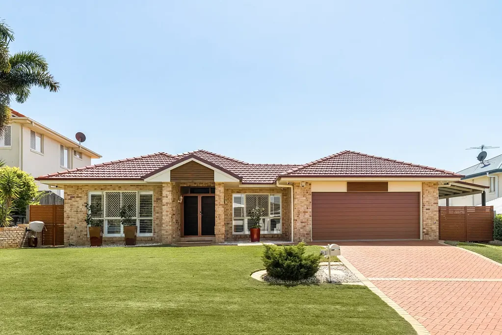 Taigum 5 Slaapkamer Beautifully presented family home on 709m2 in a quiet Cul de Sac!