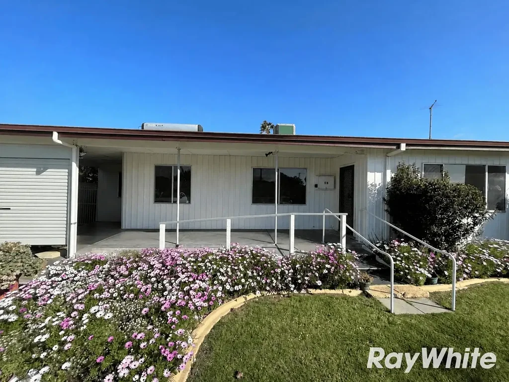 Charming 3 x 1 Home with Spacious Living
