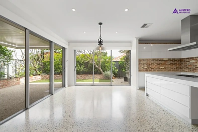 49A Regent Ave, Mount Pleasant, WA 6153, 3房, 2浴, House