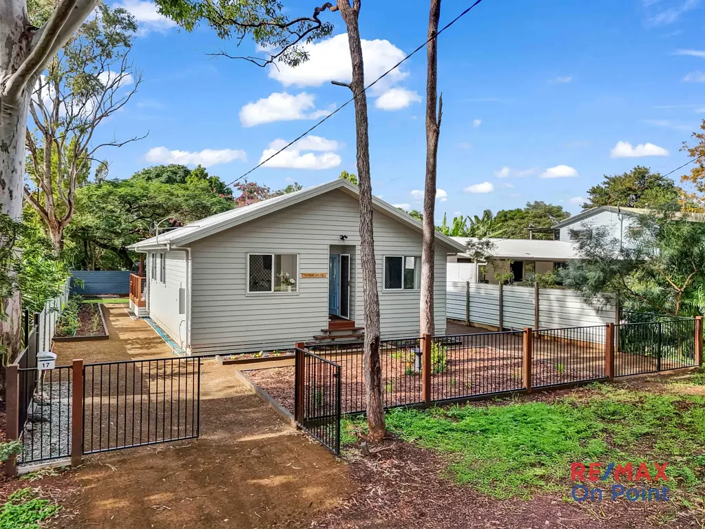 17 Deanbilla Street, Coochiemudlo Island, QLD 4184