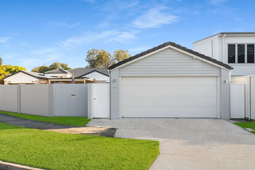 Southport 3 Bedroom Immaculate Duplex in the TSS Precinct