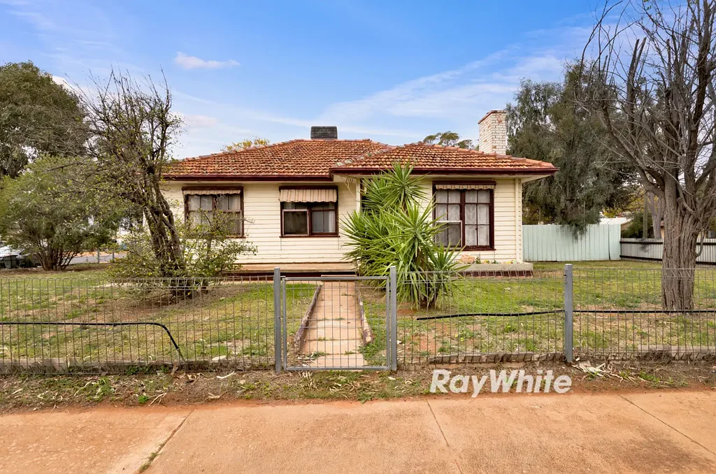 Red Cliffs 2 Slaapkamer Affordable Opportunity With Big Potential