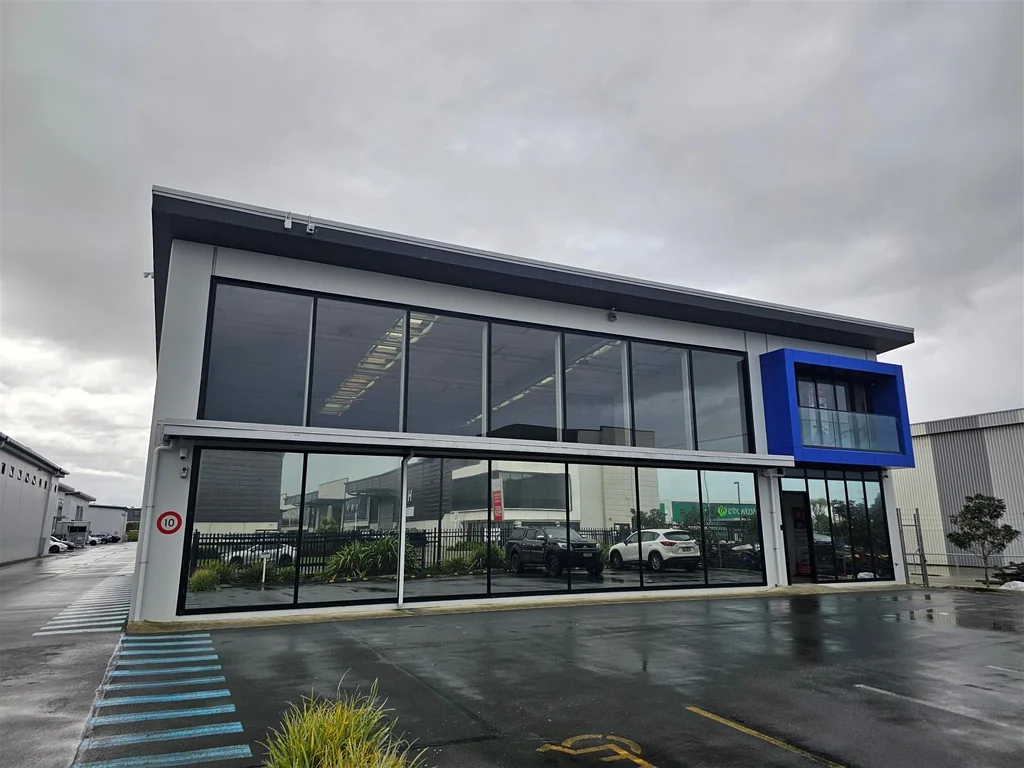 Manurewa CBRE | High-Profile Modern Industrial Unit