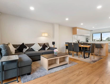 2/20 Charles Street, Papatoetoe, Manukau City, 2 habitaciones, 2 baños, Townhouse
