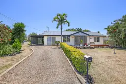 94 Sea Park Road, Burnett Heads