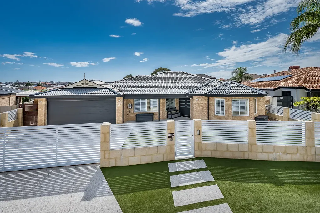 25 Whitecliffe Square, Iluka, WA 6028