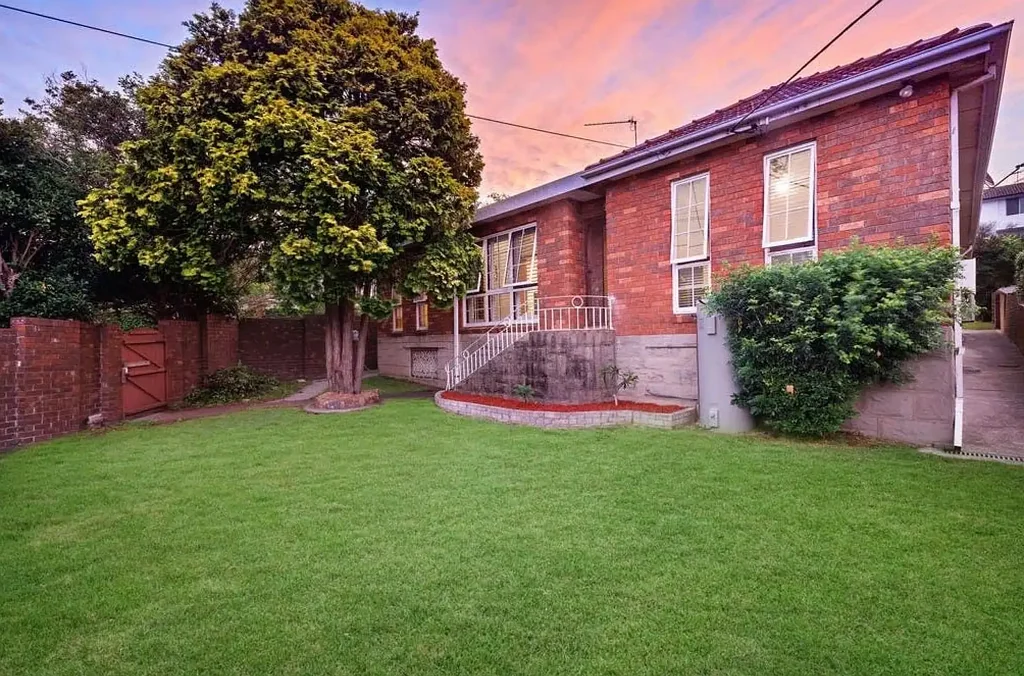 Spacious Semi-Detached 1-Bedroom Home with Private Front Yard and Cellar