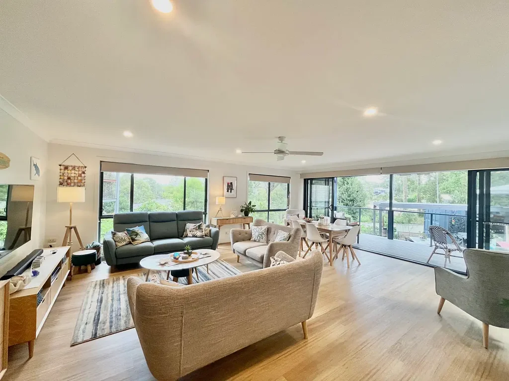 Looking for a Sea Change? - Fully Furnished Three Bedroom Home