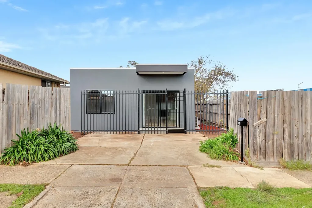 Brand New Granny Flat in a Convenient Melton South Location!