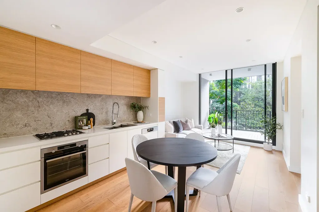 Alexandria 1બેડરૂમ Garden view retreat / 1-bed plus study in ‘Amara’ - Access via Botany Road entrance